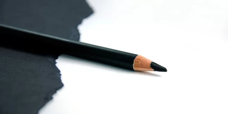 Pencil natural black eye Kajal.